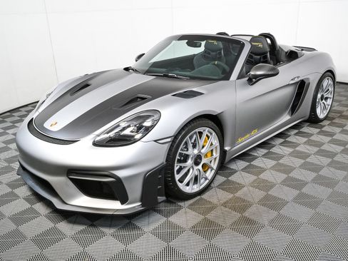 Certified 2025 Porsche 718 Boxster Spyder RS RWD image 31