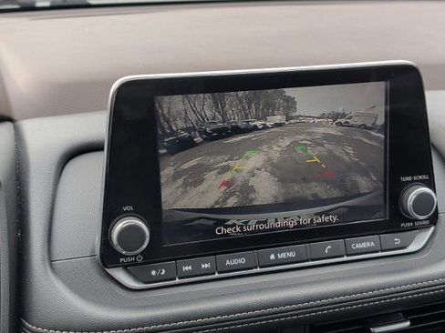 Certified 2023 Nissan Rogue SV image 21