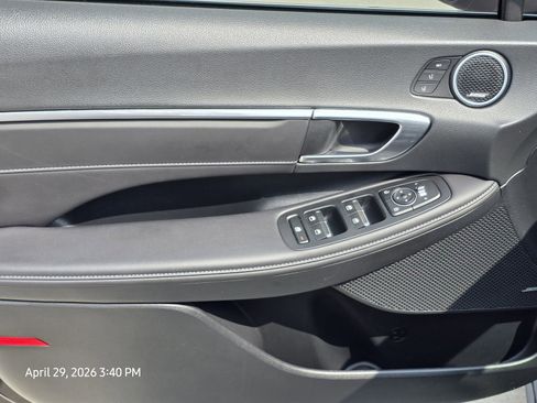 Used 2023 Hyundai Sonata Limited FWD image 15