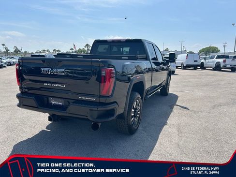 Used 2025 GMC Sierra 2500 Denali Ultimate w/ Max Trailering Package AWD/4WD image 5