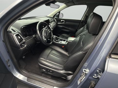 Used 2023 Kia Sorento S w/ Panoramic Sunroof Package FWD image 10