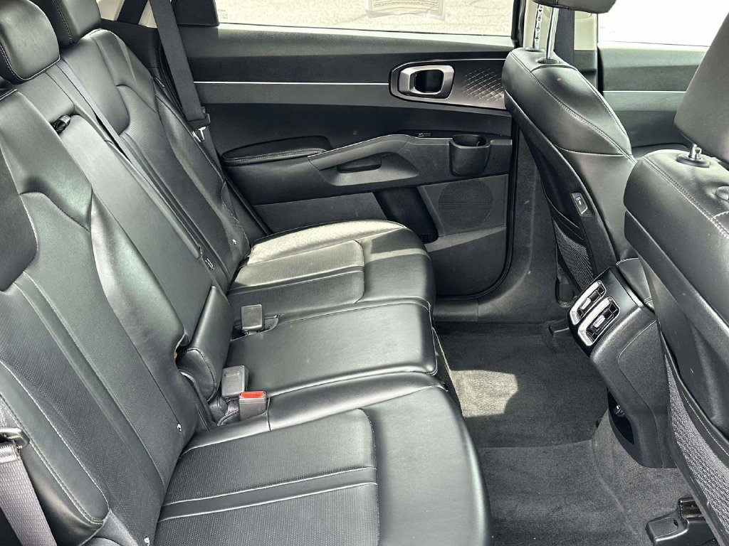Used 2024 Kia Sorento S FWD image 10