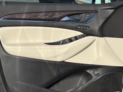 Used 2023 Buick Enclave Avenir w/ Avenir Technology Package image 18