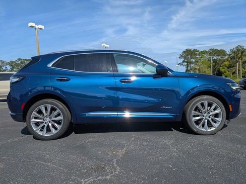 Used 2023 Buick Envision Avenir image 3
