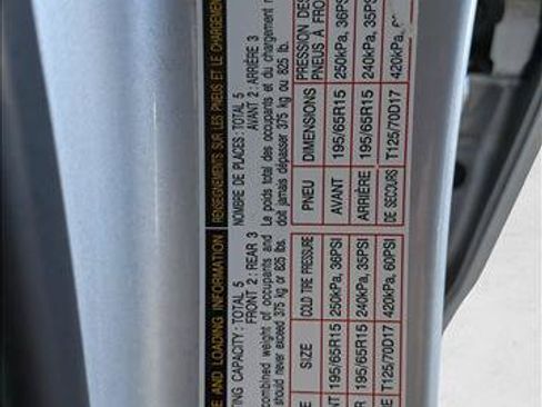 Used 2021 Toyota Prius LE FWD image 14