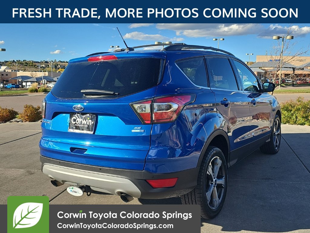 Used 2017 Ford Escape SE w/ SE Leather Comfort Package AWD/4WD image 3