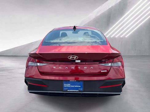Certified 2025 Hyundai Elantra Hybrid FWD image 6