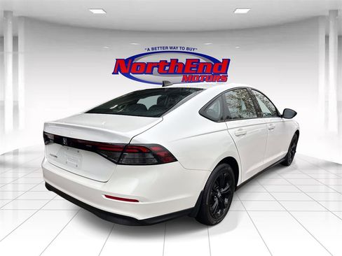 Used 2025 Honda Accord SE image 3