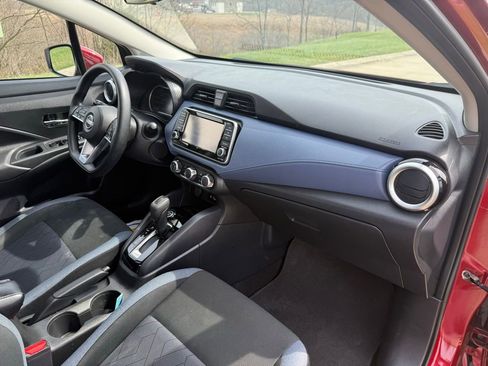 Used 2024 Nissan Versa SV w/ Trunk Package image 22
