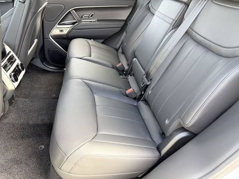 New 2026 Land Rover Range Rover SE AWD/4WD image 16