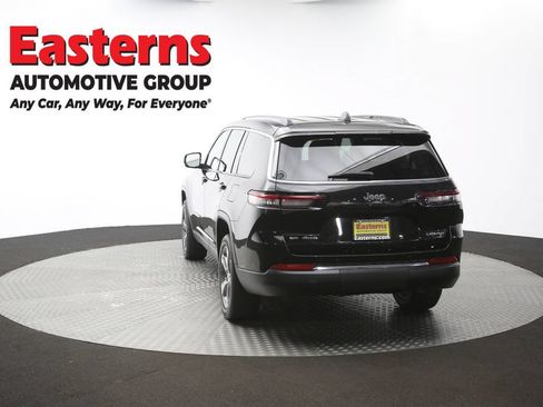 Used 2023 Jeep Grand Cherokee L Limited AWD/4WD image 40