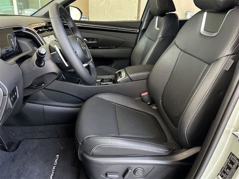 Used 2024 Hyundai Santa Cruz Limited image 11