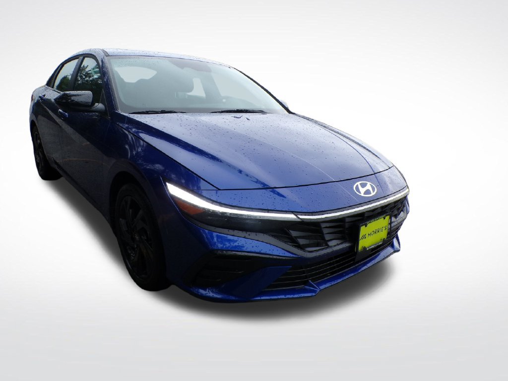 Certified 2026 Hyundai Elantra SEL Sport Premium FWD image 9
