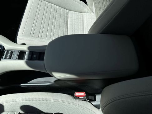 New 2026 Honda HR-V LX image 21