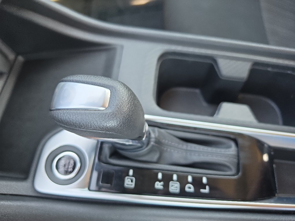 Used 2024 Nissan Sentra SV FWD image 26