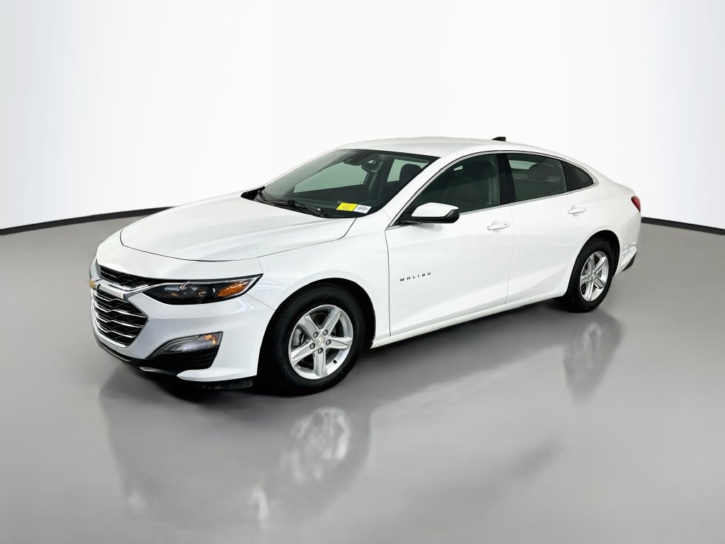 Used 2024 Chevrolet Malibu LS w/ Driver Confidence Package FWD image 3