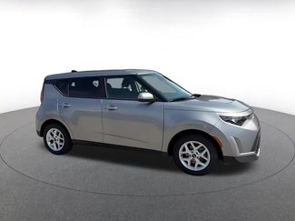 Used 2025 Kia Soul LX w/ LX Technology Package FWD video 2