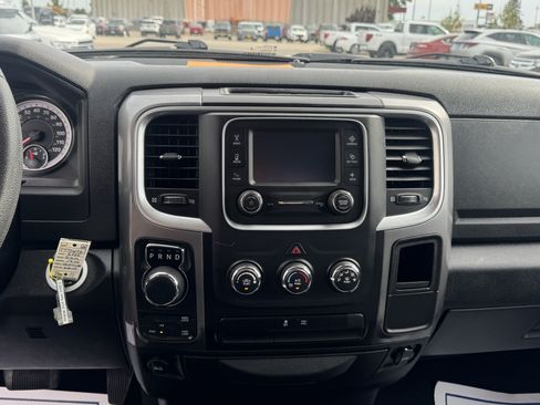 Used 2024 RAM 1500 Classic SLT AWD/4WD image 10