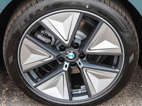 New 2026 BMW i4 eDrive40 w/ Premium Package RWD image 10