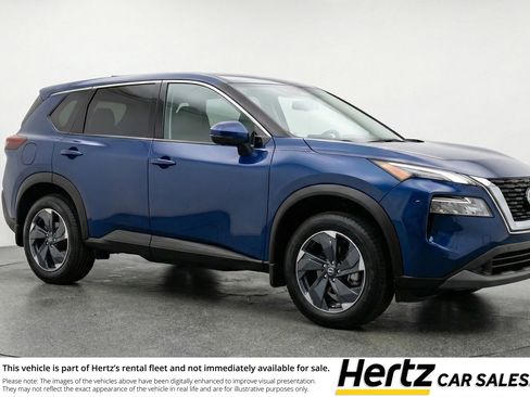 Used 2025 Nissan Rogue SV AWD/4WD image 1