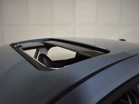 Certified 2025 Nissan Sentra SR w/ SR Premium Package image 37