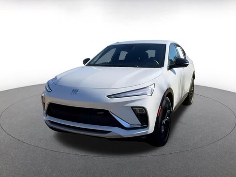 Used 2025 Buick Envista Sport Touring image 7