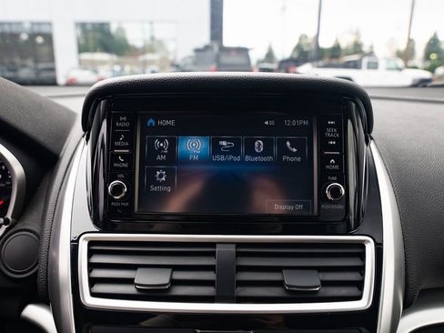 Used 2019 Mitsubishi Eclipse Cross ES image 14