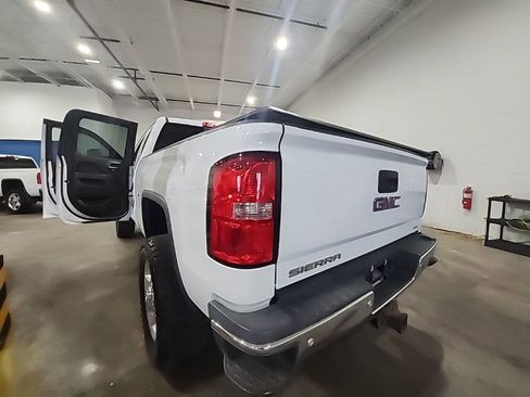 Used 2016 GMC Sierra 2500 SLE w/ SLE Preferred Package AWD/4WD image 22