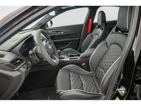 Certified 2025 Cadillac CT4 V Blackwing w/ Technology Package image 29