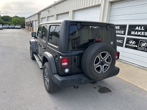 Used 2022 Jeep Wrangler Unlimited Sport AWD/4WD image 15
