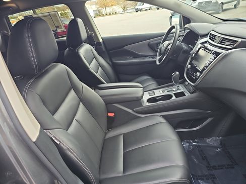 Used 2022 Nissan Murano SV image 10