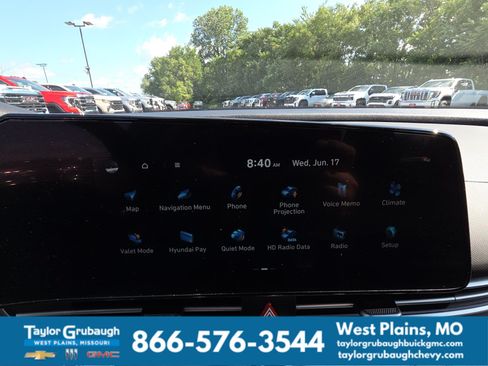 Used 2025 Hyundai Elantra SEL FWD image 21