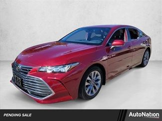 Used 2020 Toyota Avalon XLE video 1