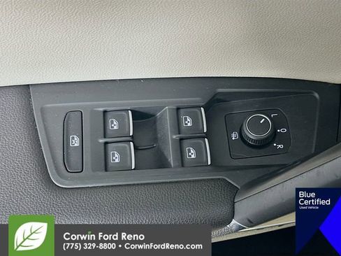 Used 2018 Volkswagen Tiguan SE w/ 3rd Row Seat Package AWD/4WD image 21