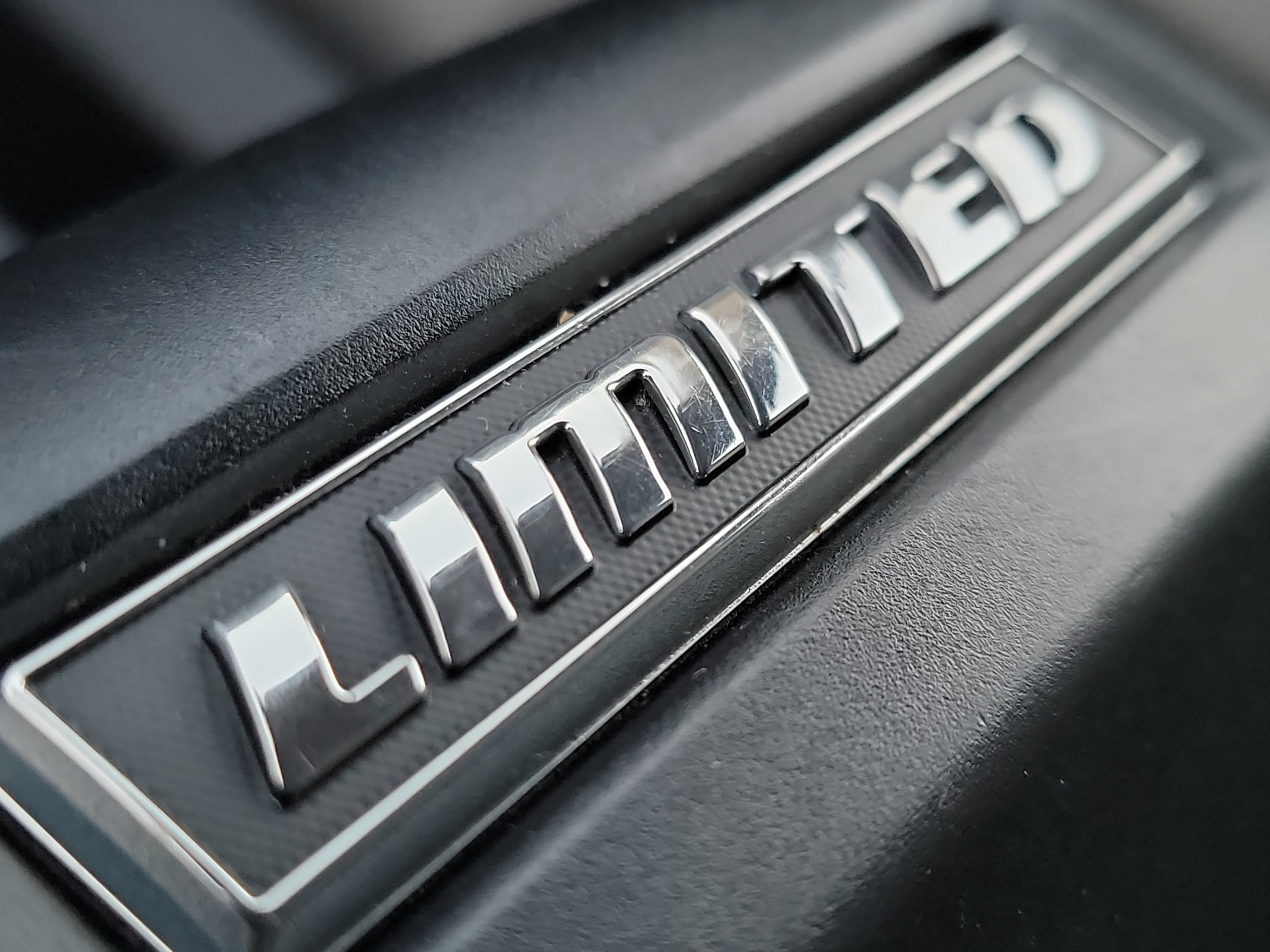 Used 2018 Toyota Tundra Limited AWD/4WD image 33