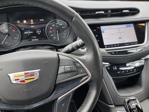 Certified 2023 Cadillac XT5 Premium Luxury w/ Technology Package AWD/4WD image 24