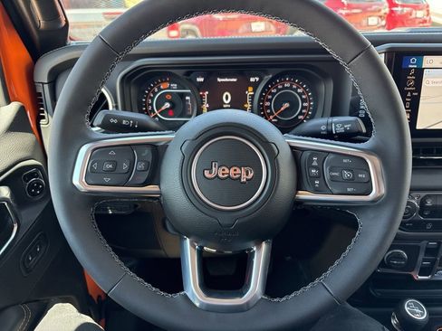New 2025 Jeep Wrangler Unlimited Sahara AWD/4WD image 29