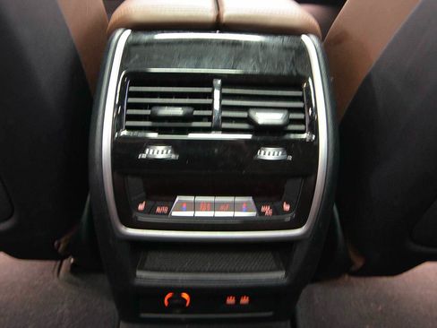 Used 2024 BMW X5 xDrive50e w/ Executive Package AWD/4WD image 10