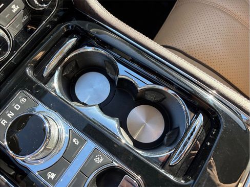 Used 2016 Jaguar XJ R-Sport image 36