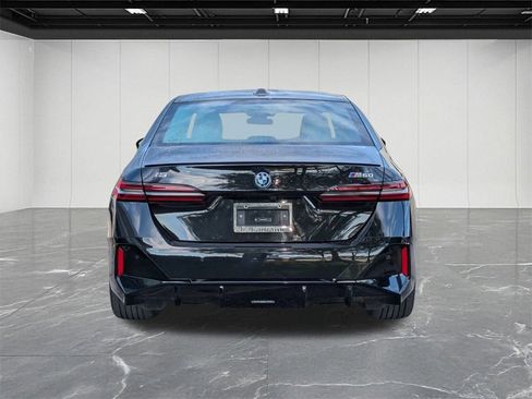 Used 2024 BMW i5 M60 w/ Premium Package image 7