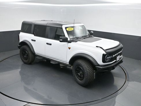 Used 2022 Ford Bronco Badlands image 39