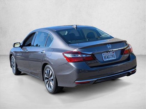 Used 2017 Honda Accord EX-L image 7