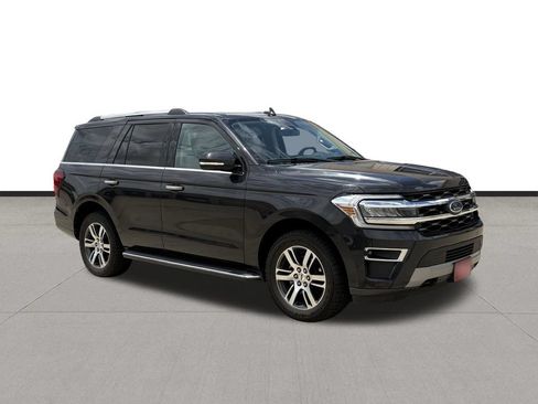 Used 2023 Ford Expedition Limited AWD/4WD image 3