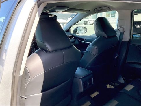 Used 2021 Toyota Camry XSE FWD image 12