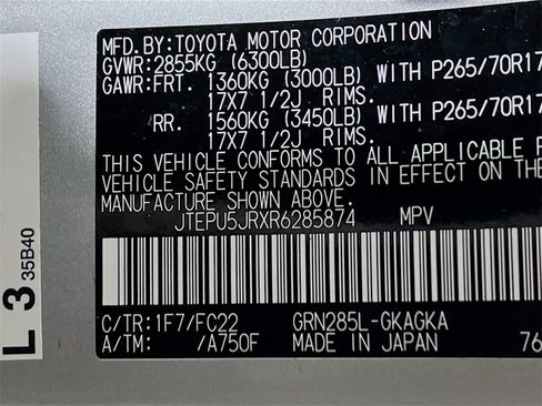 Certified 2024 Toyota 4Runner TRD Off-Road image 29