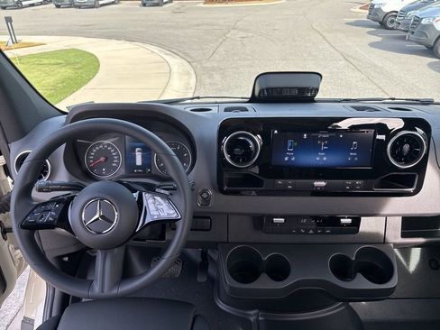 New 2026 Mercedes-Benz Sprinter 2500 image 42