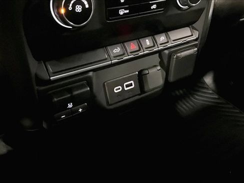 Used 2022 Chevrolet Silverado 2500 Custom w/ Gooseneck/5TH Wheel Package AWD/4WD image 24