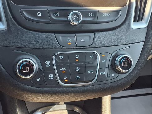 Used 2024 Chevrolet Malibu LT FWD image 12