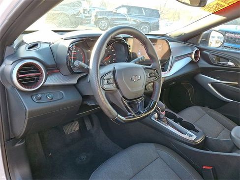 Certified 2024 Chevrolet Trax RS w/ Driver Confidence Package image 10