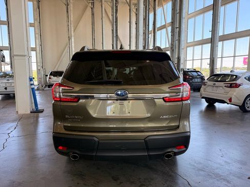 Certified 2025 Subaru Ascent Premium AWD/4WD image 4